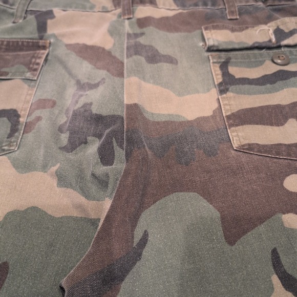 Vintage Camouflage Cargo Pants Mens 36x31 Distressed Military Work Adjustable - Picture 8 of 12